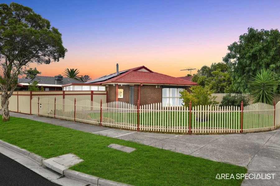 34 Lavarack Street, Melton South VIC 3338