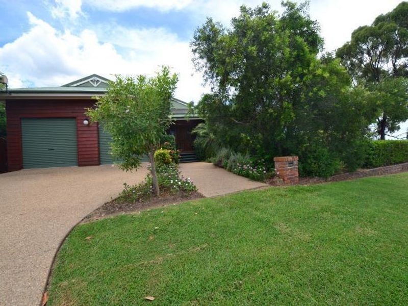 16 Raglan Street, Biloela QLD 4715