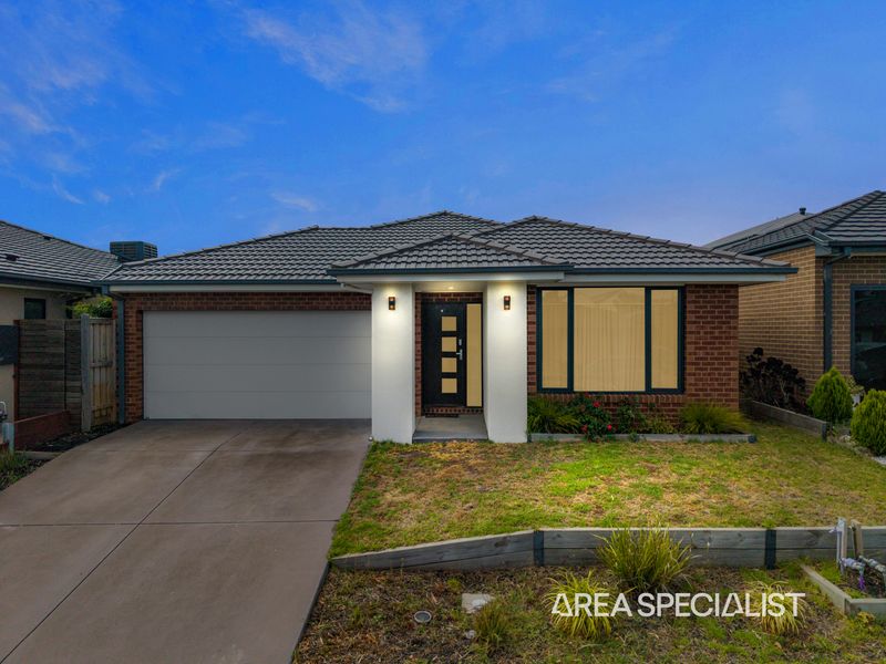 9 Seahawk Crescent, Clyde North VIC 3978