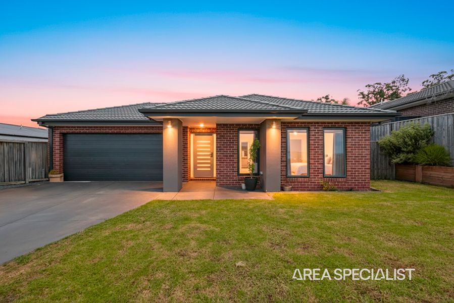 6 Scentbark Way, Garfield VIC 3814