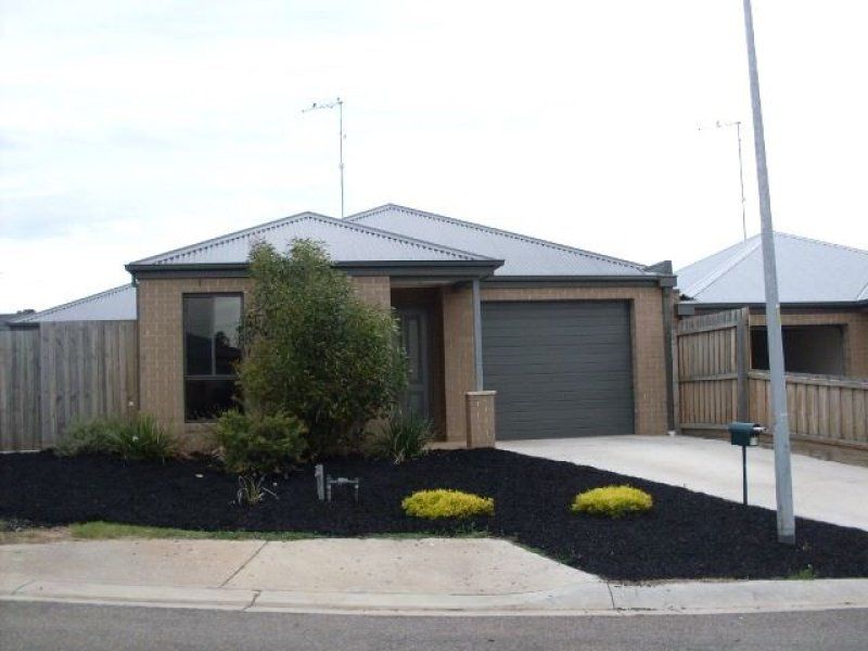 11 Glastonbury Close, Bannockburn VIC 3331, Bannockburn - Image 1