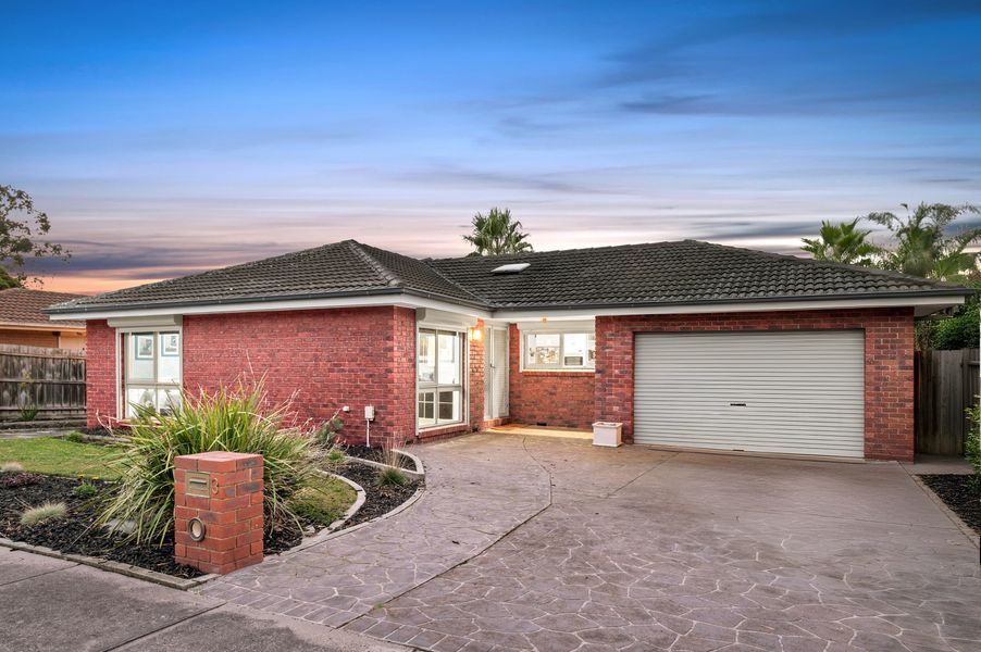 3 Lesdon Avenue, Cranbourne - Image 1