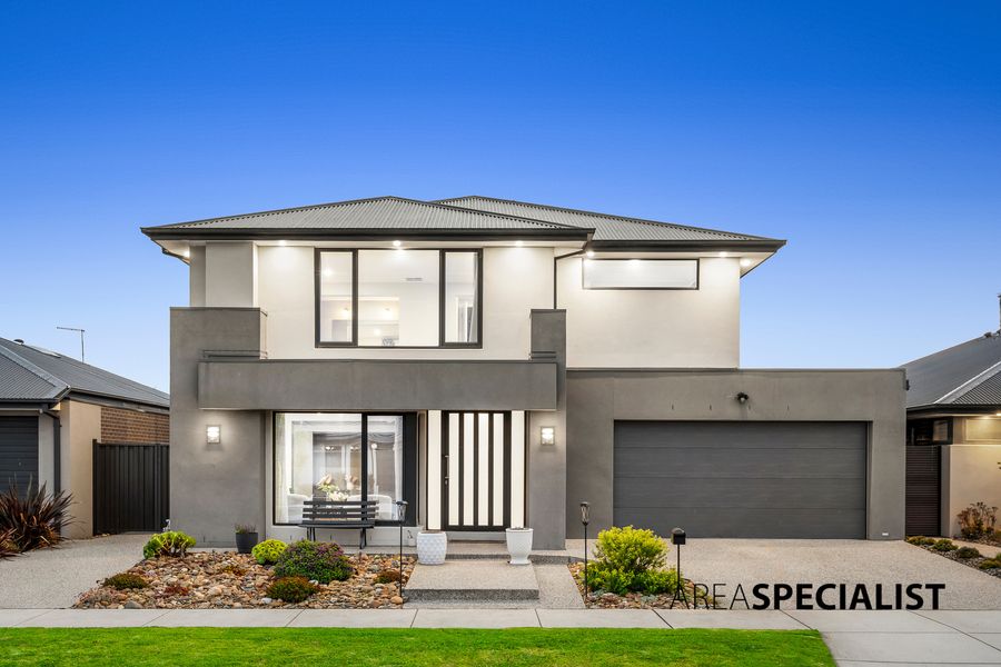 28 Vasello Circuit, Cranbourne South VIC 3977