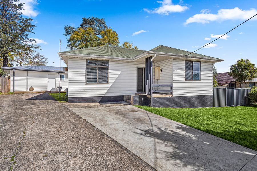 33 Hertford Street, Berkeley NSW 2506