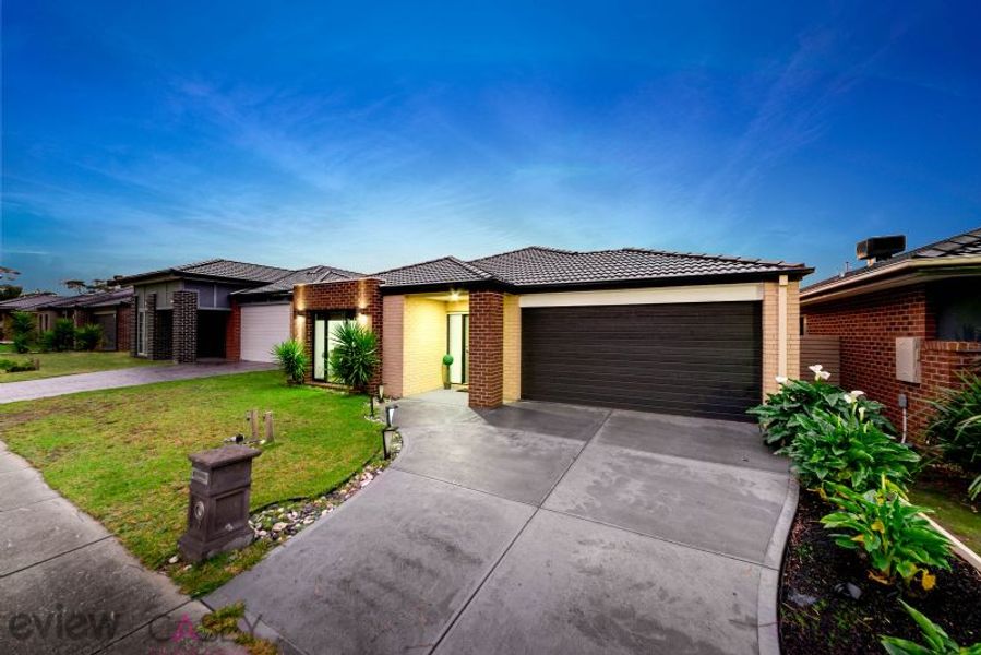 7 McMahon Avenue