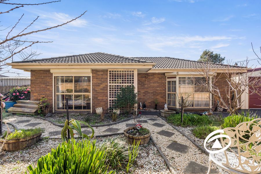 4 Cash Close, Hampton Park VIC 3976