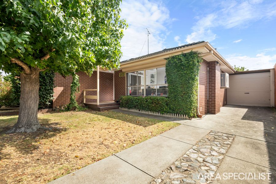23 Korumburra Close, Norlane VIC 3214