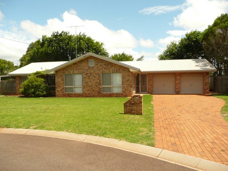 10 Quelch Street, Rockville QLD 4350