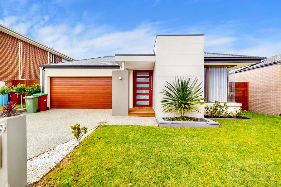 29 Mountjoy Circuit, Clyde North - Image 1