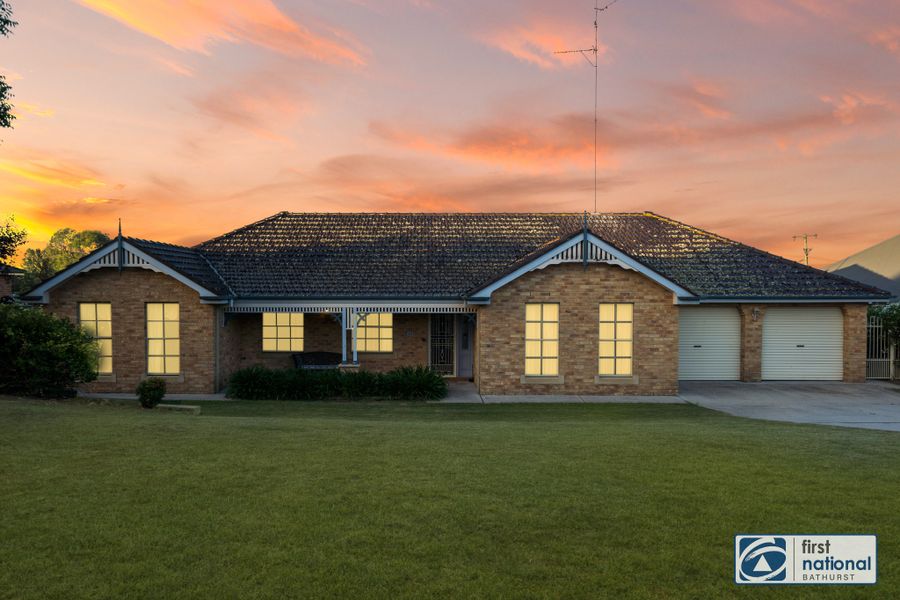 34 Cedar Drive, Llanarth NSW 2795