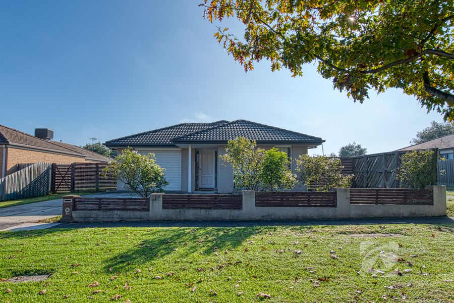 74 Golf Links Road, Berwick VIC 3806