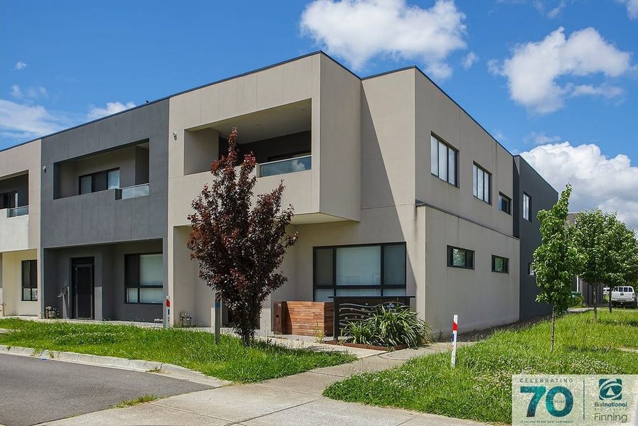 11 Polson Way, Cranbourne West VIC 3977, Cranbourne West - Image 1