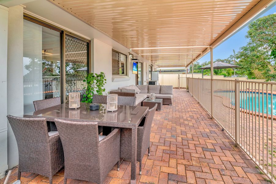 13 Barradine Crescent, Helensvale QLD 4212