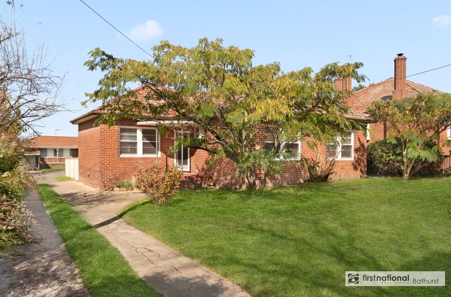 214 Hope Street, Bathurst NSW 2795