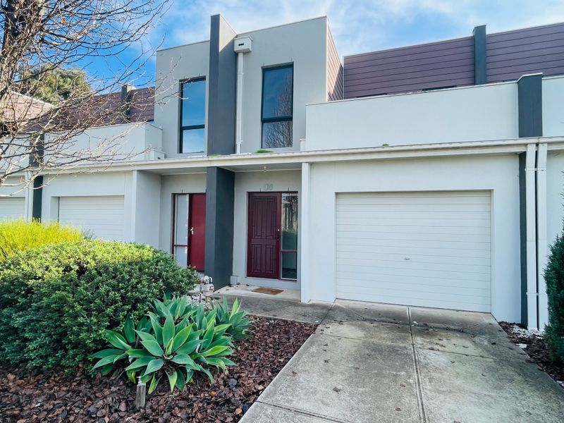 37/39 Astley Crescent, Point Cook VIC 3030