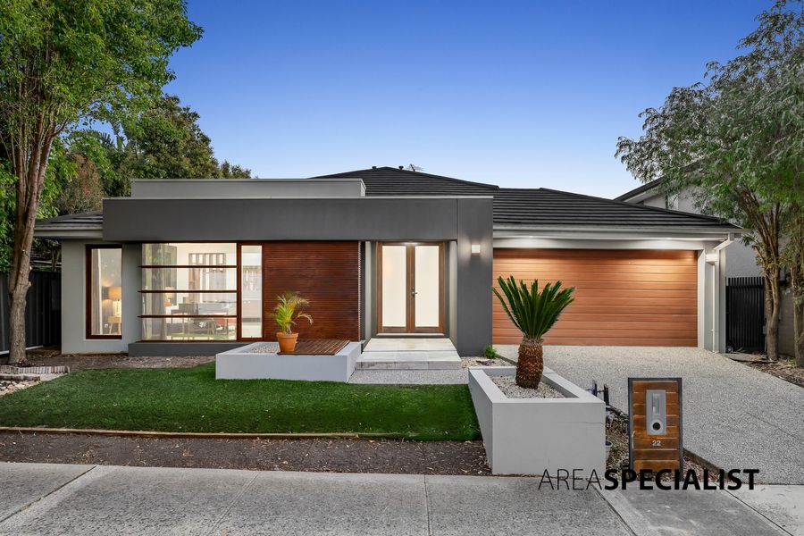 22 Waler Circuit, Clyde North VIC 3978