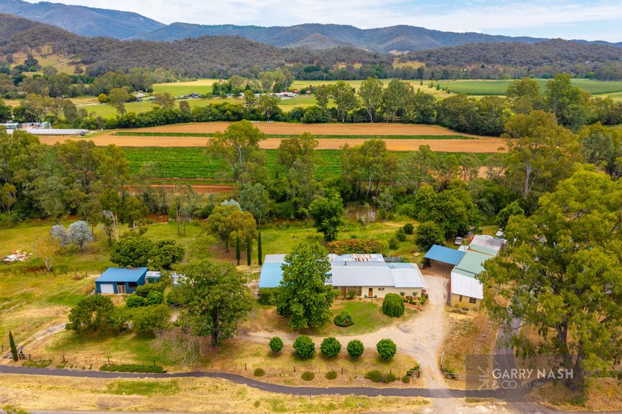 5042 Great Alpine Road, Ovens