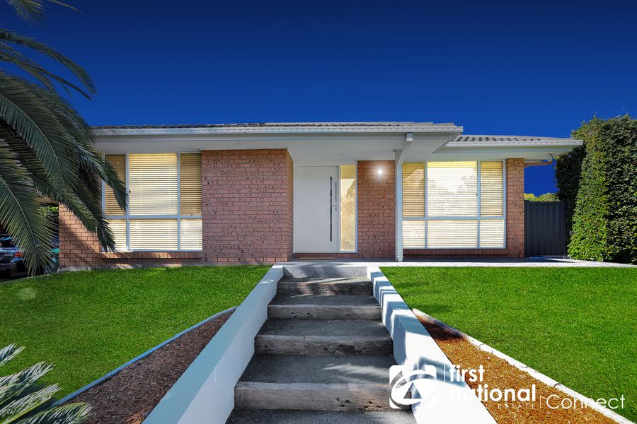 15 Phillip Place, McGraths Hill NSW 2756