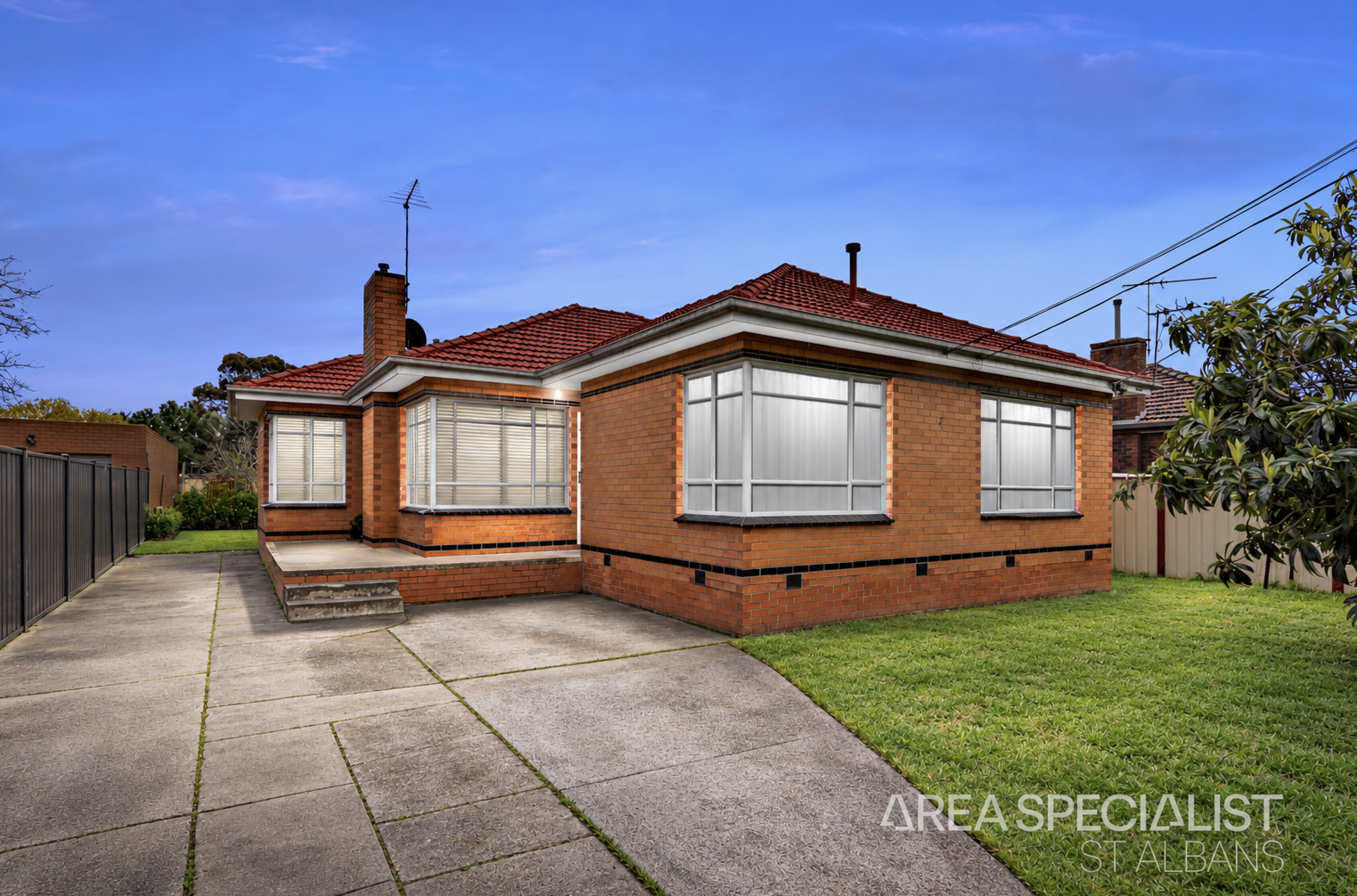 7 Errington Road, St Albans - Image 1
