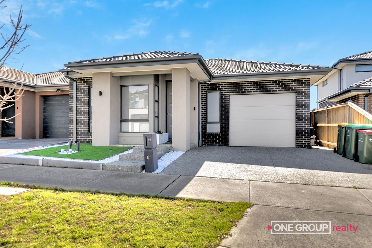 32 Feathertop Crescent, Donnybrook VIC