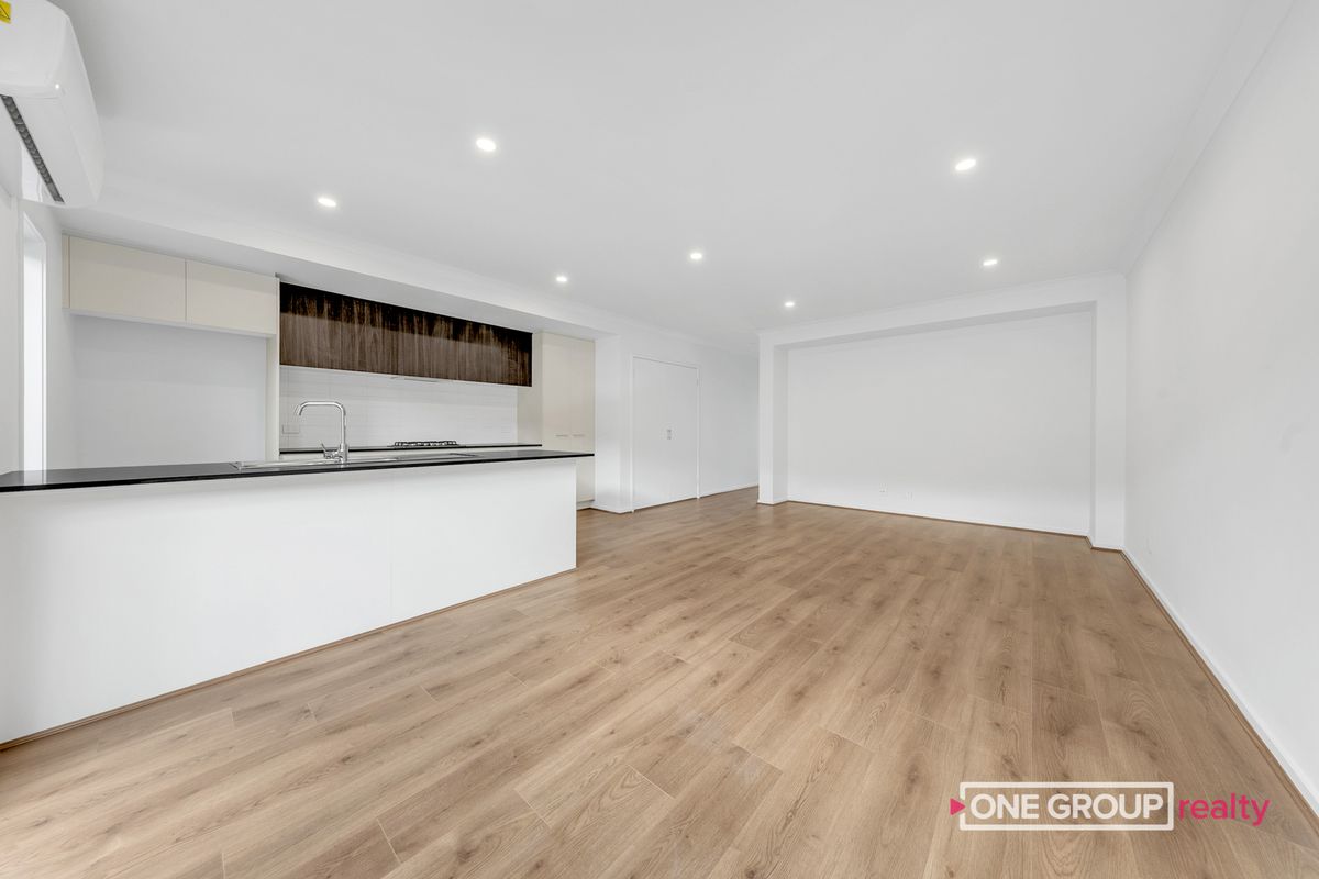 4 Sichuan Walk, Mickleham VIC