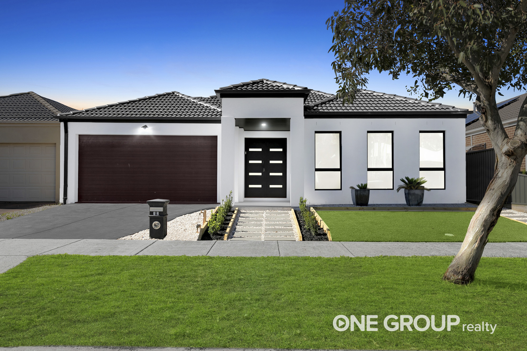 12 Healesville Loop, Craigieburn VIC