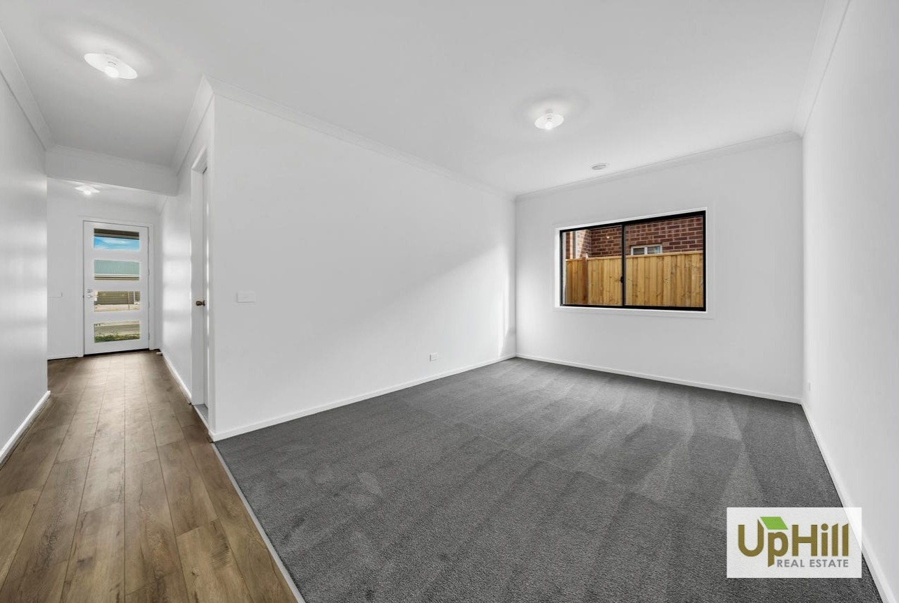 10 Saltcoats Road, Clyde North - Thumbnail 4