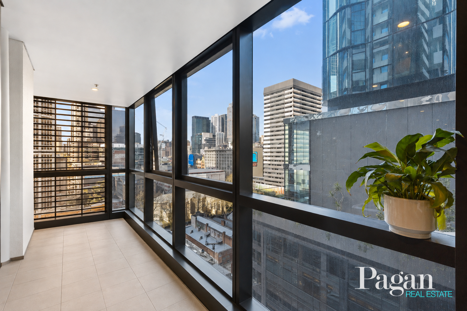 1006/5 Sutherland Street, Melbourne - Image 1