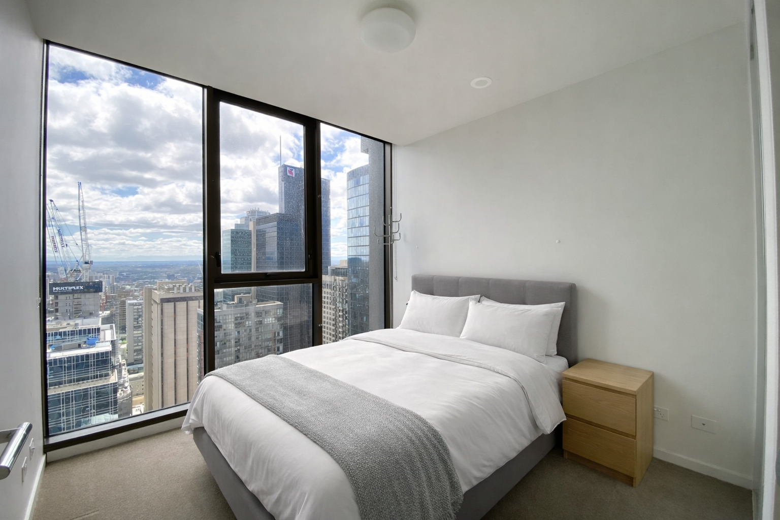 3404/318 Russell Street, Melbourne - Thumbnail 5