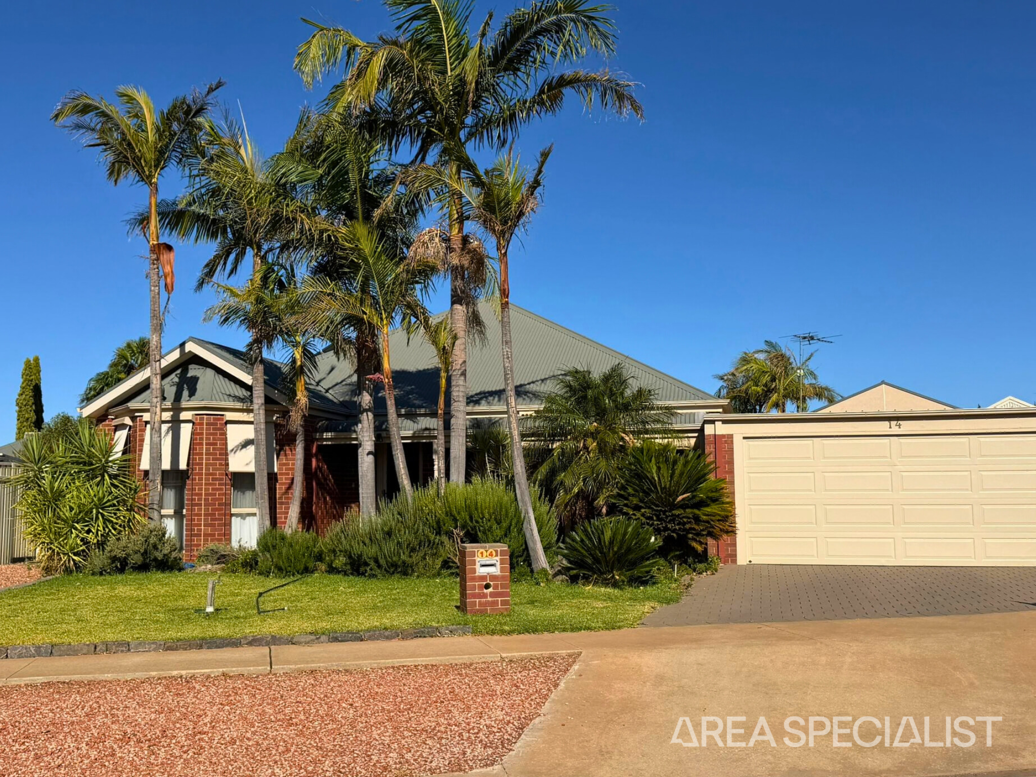 14 James Cook Drive, Mildura VIC 3500, Mildura - Thumbnail 3
