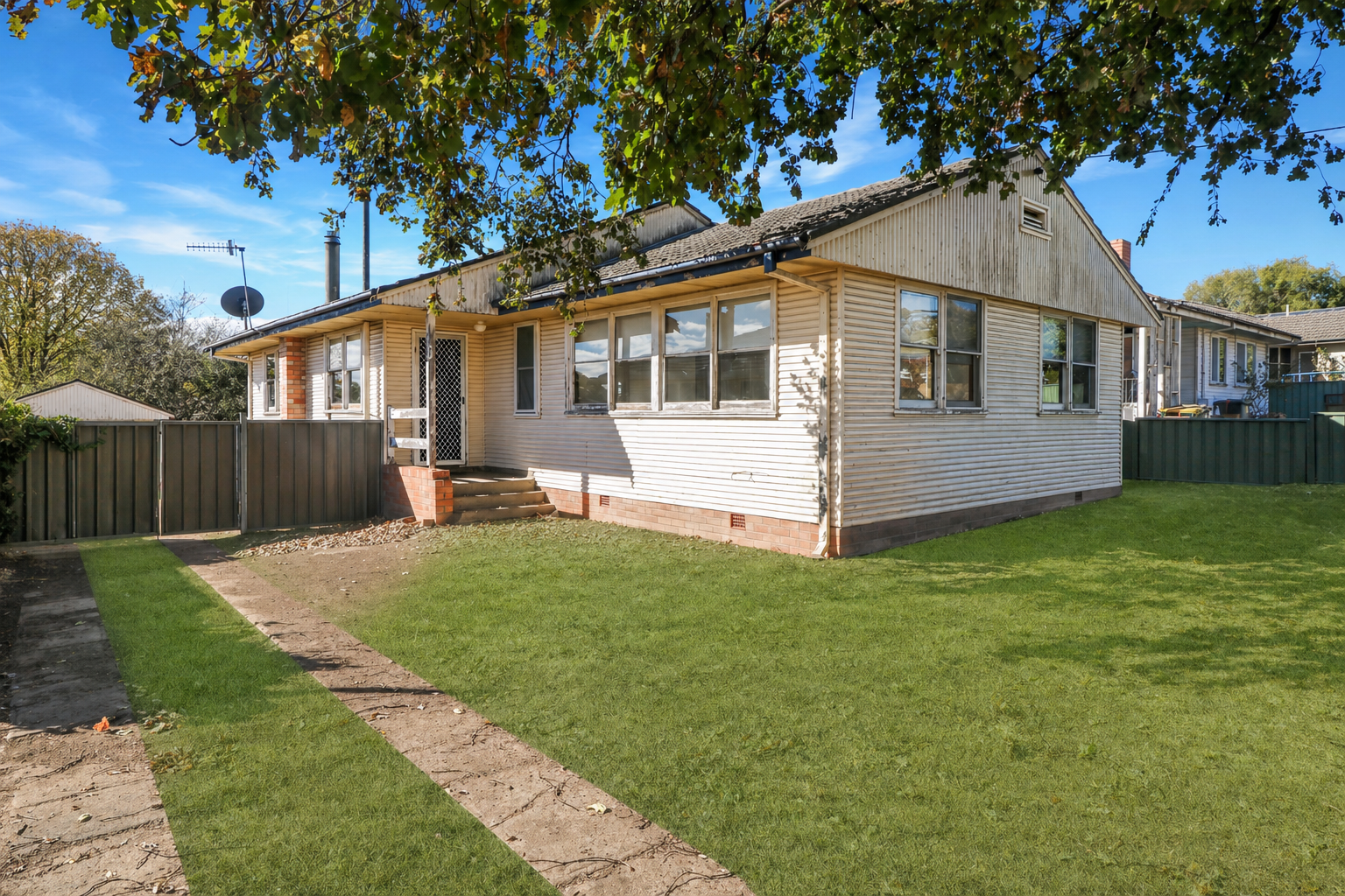 14 Scott Street, Glen Innes NSW 2370, Glen Innes - Image 1