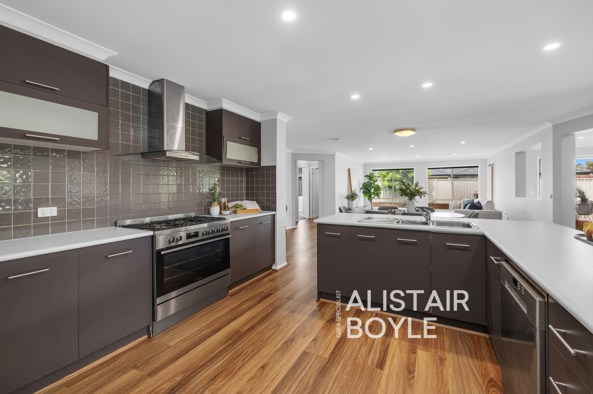 11 Avoca Place, Pakenham, VIC 3810, Pakenham - Thumbnail 8