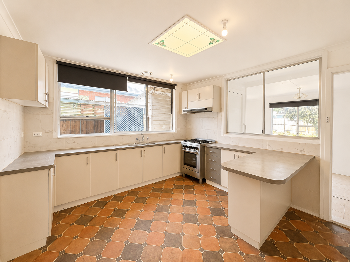 19 Shirley Street, St Albans VIC 3021, St Albans - Thumbnail 2