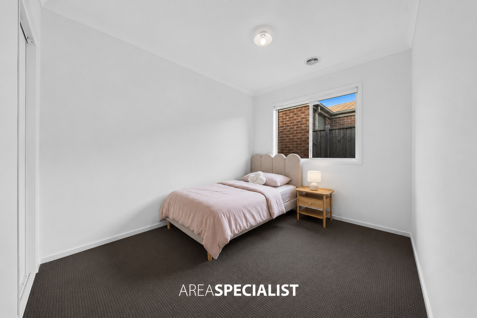 47 Ezra Street, Cranbourne East, Cranbourne East - Thumbnail 4