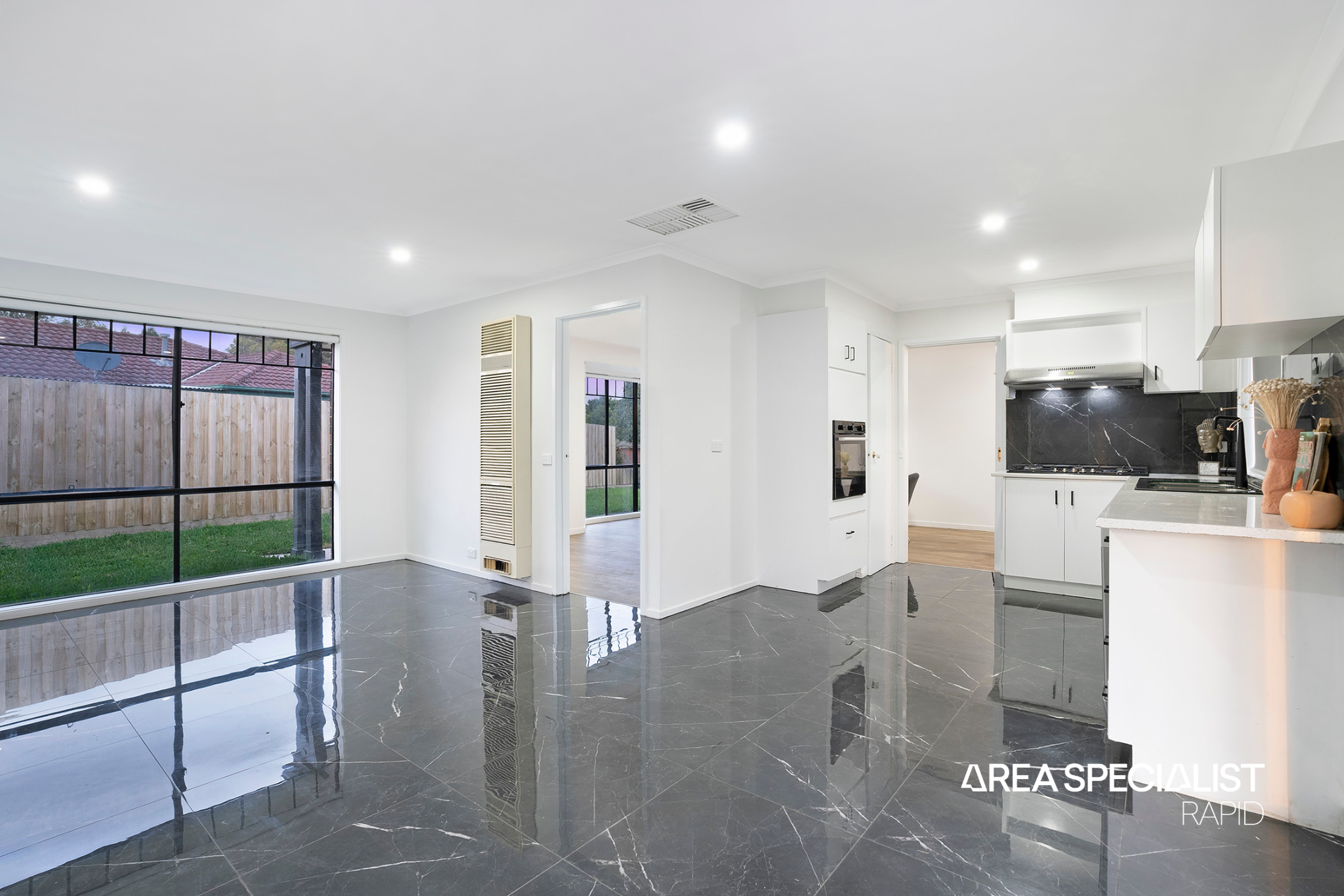 58 Scarborough Avenue, Cranbourne West, VIC 3977, Cranbourne West - Thumbnail 7