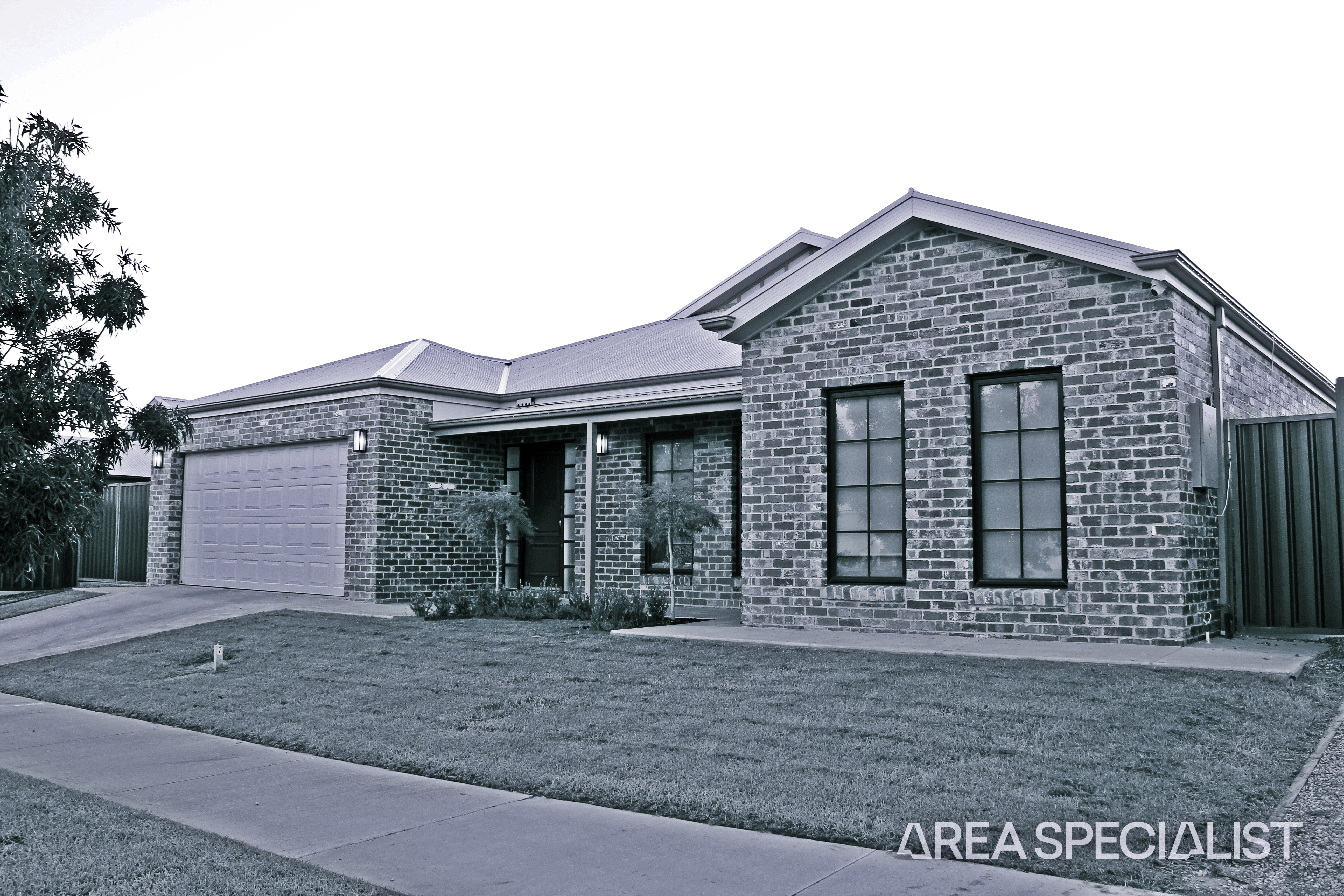 24 Livingstone Drive, Gol Gol NSW 2738, Gol Gol - Thumbnail 2