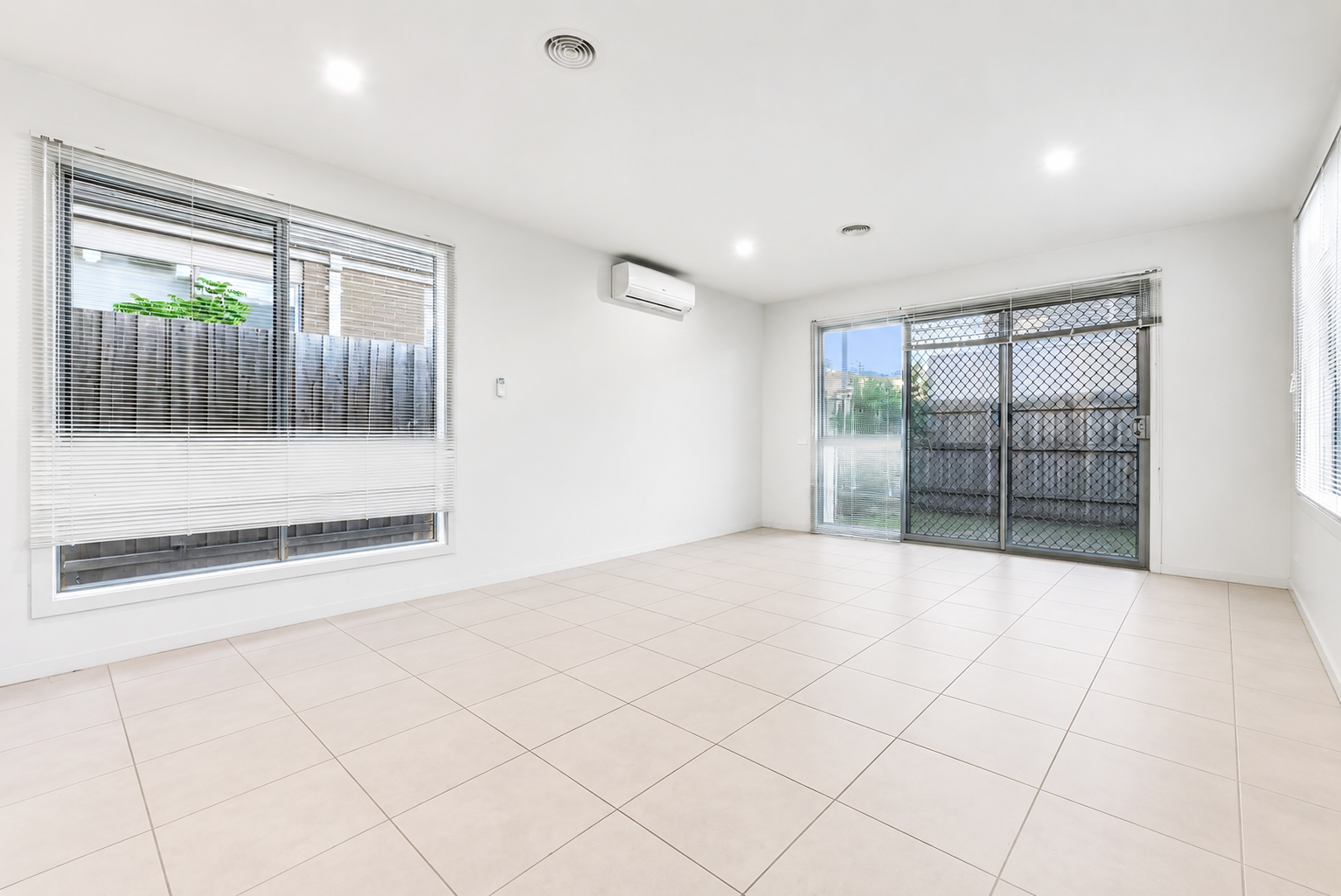 17 Tully Crescent, Narre Warren, Narre Warren - Thumbnail 4