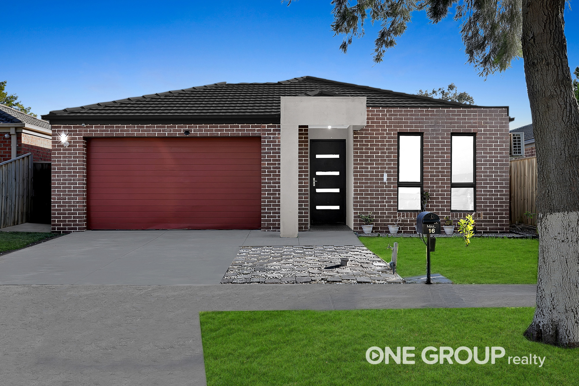 16 Kumara Circuit, South Morang VIC