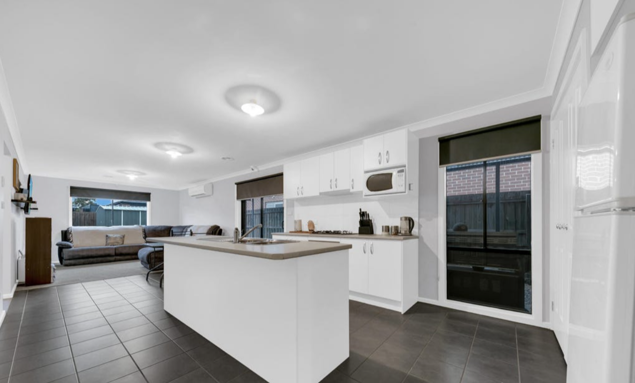 21 Mandurah Crescent, Harkness VIC 3337, Harkness - Thumbnail 2