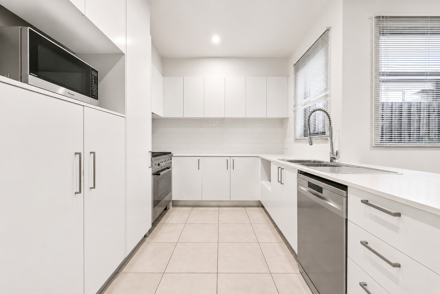 17 Tully Crescent, Narre Warren, Narre Warren - Thumbnail 2