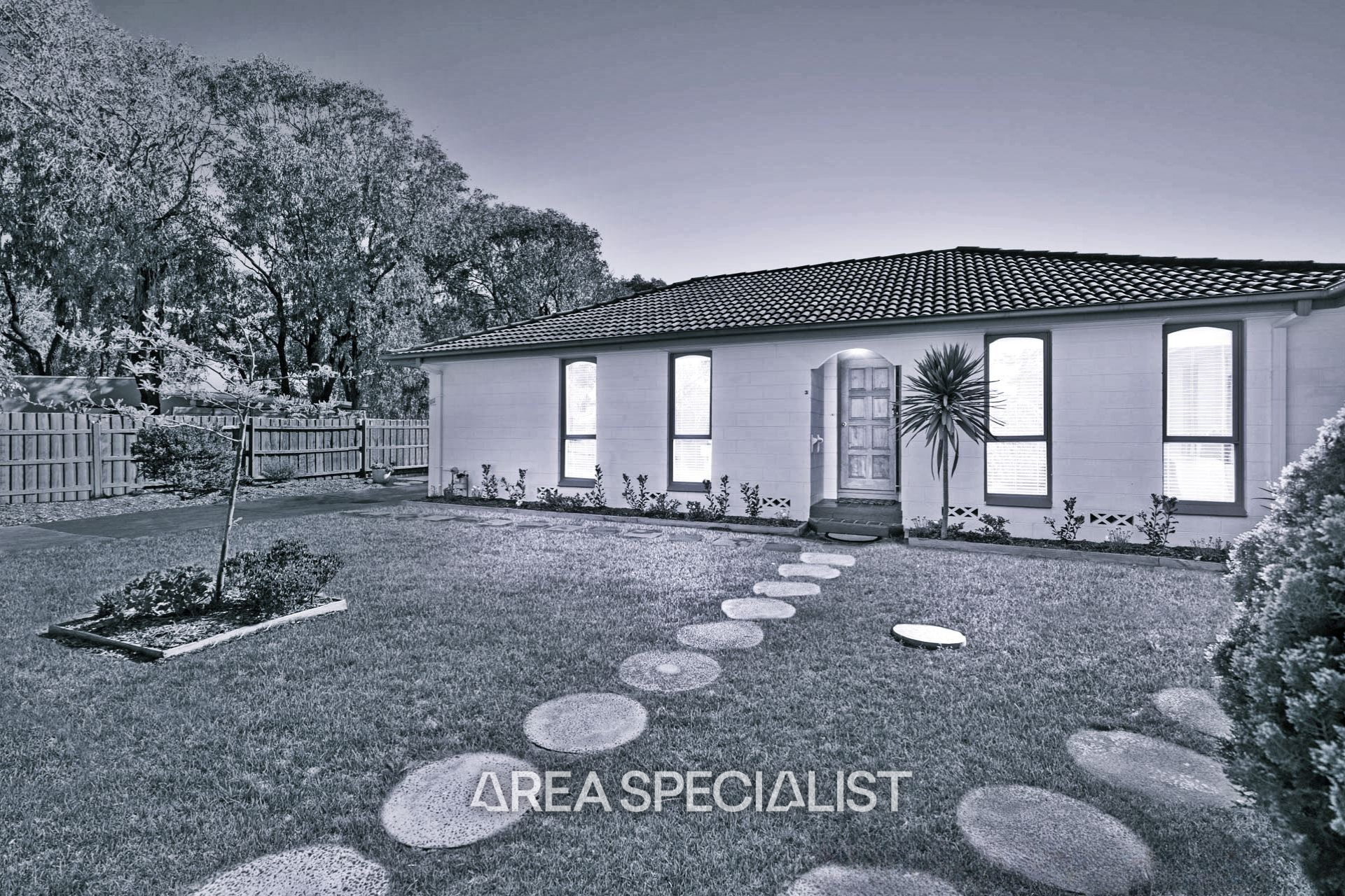 3/109, Mornington - Image 1