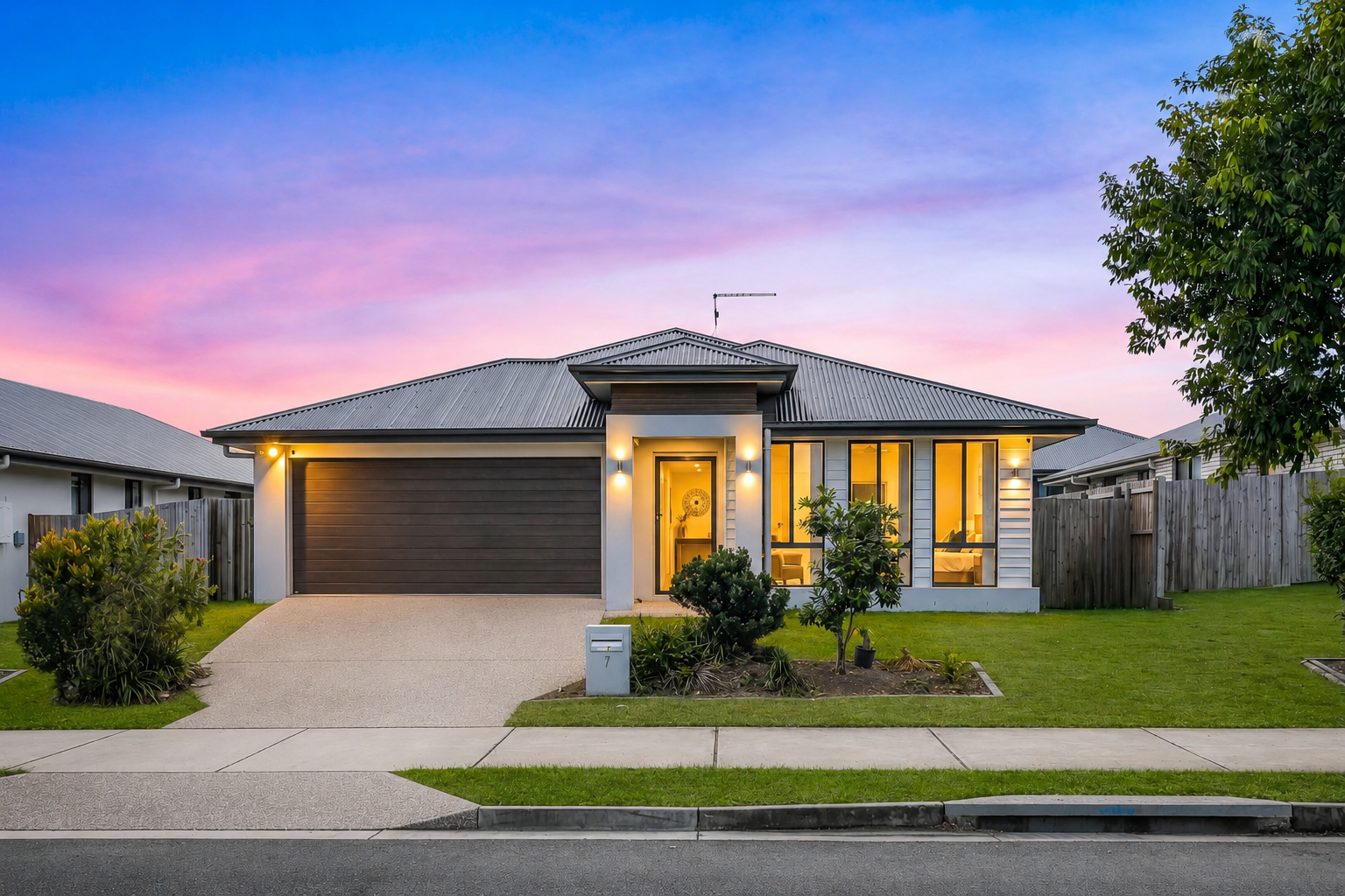 17 Outlook Boulevard, Gleneagle QLD 4285, Gleneagle - Image 1