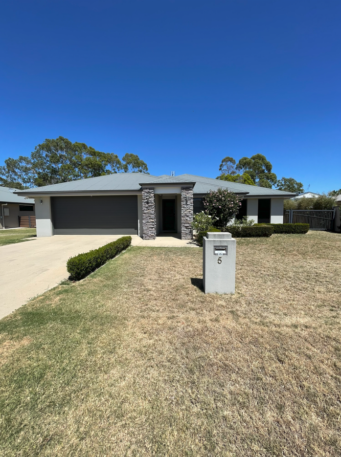 5 Lewis Street, Chinchilla QLD 4413