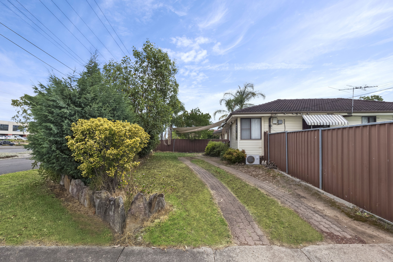305 Hoxton Park Road, Cartwright NSW 2168, Cartwright - Thumbnail 3
