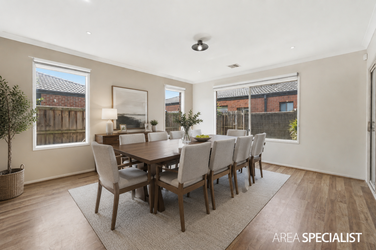 4 Hill Farm Drive, Clyde, Clyde - Thumbnail 5