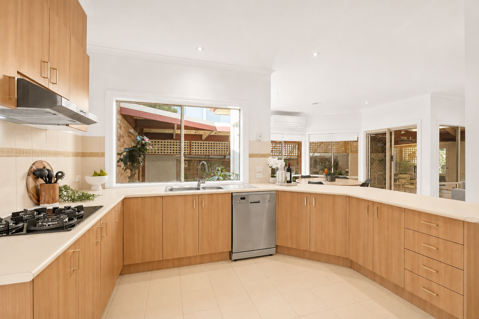 16 Evergold Close, Narre Warren South, Narre Warren South - Thumbnail 7