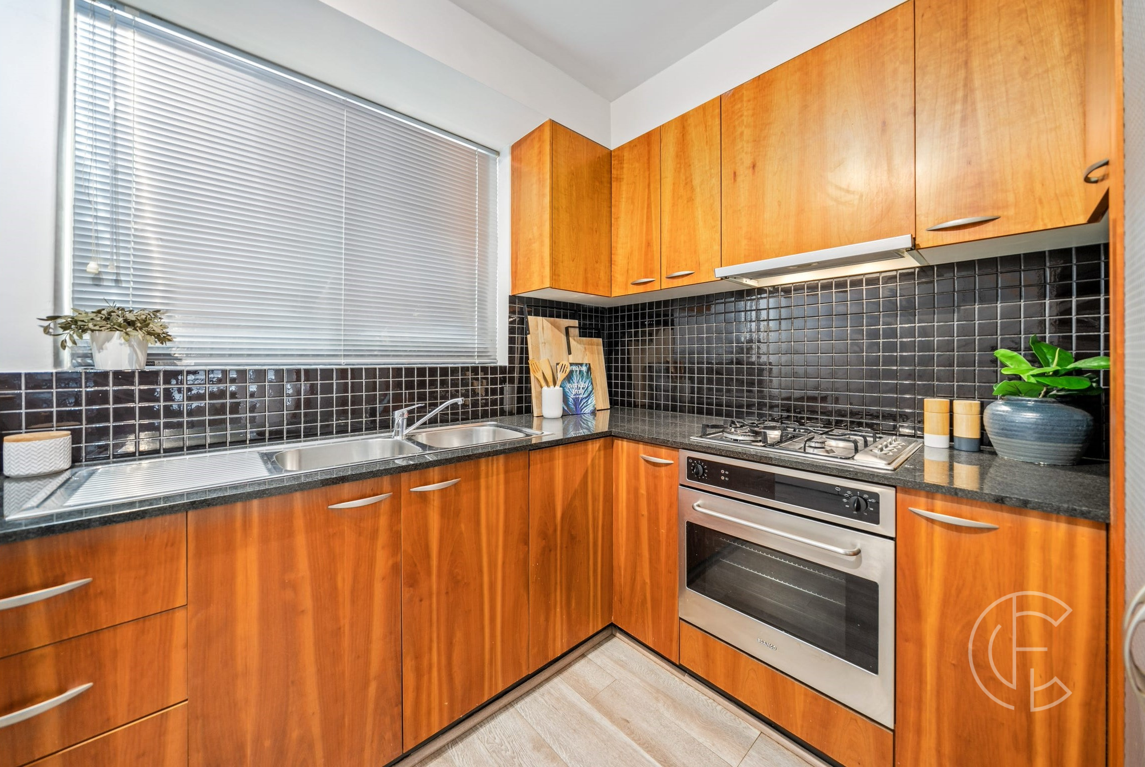 6/23 Hensman Road, Subiaco - Thumbnail 6