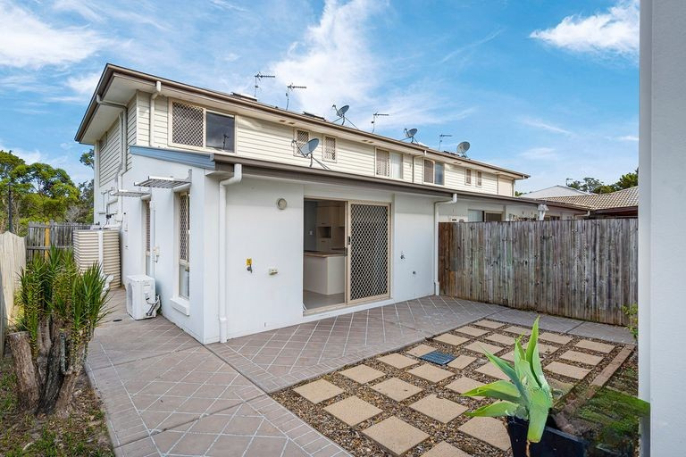 4/36 Seashell Avenue, Coomera, Coomera - Thumbnail 2