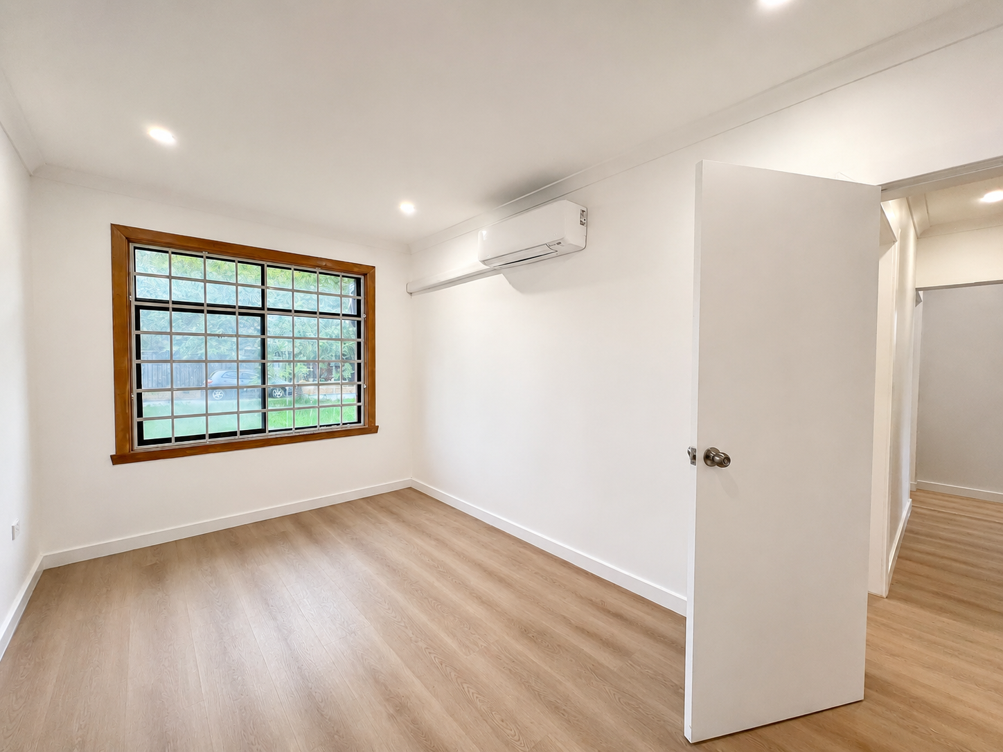 30 Treloar Crescent, Braybrook VIC 3019, Braybrook - Thumbnail 4