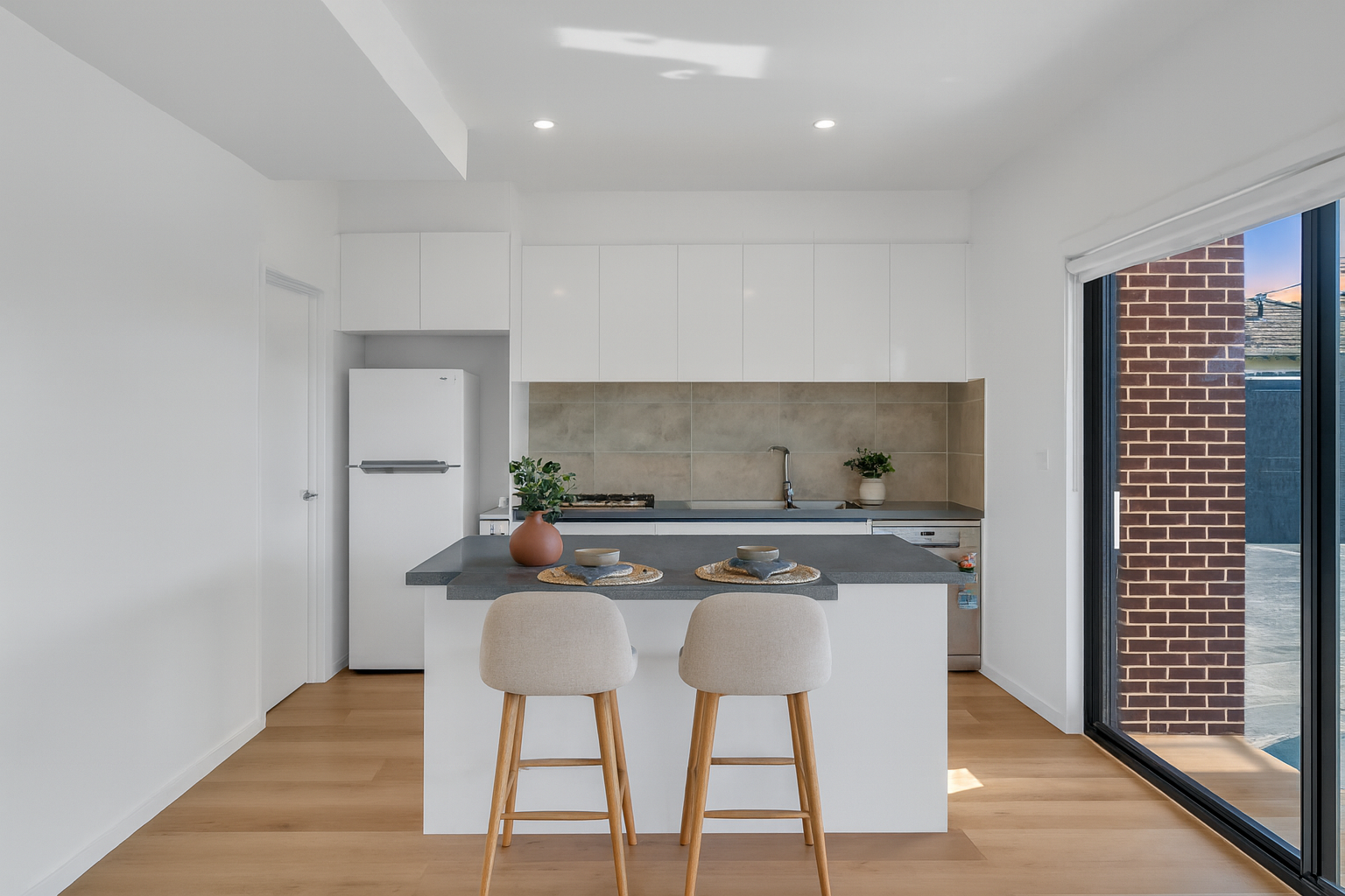 4/4 Commerce Street, Braybrook VIC 3019, Braybrook - Thumbnail 3